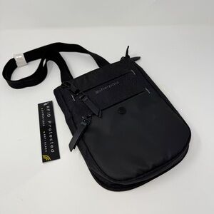 Sherpani Crossbody Anti-Theft Bag Black RFID Protected Travel Purse